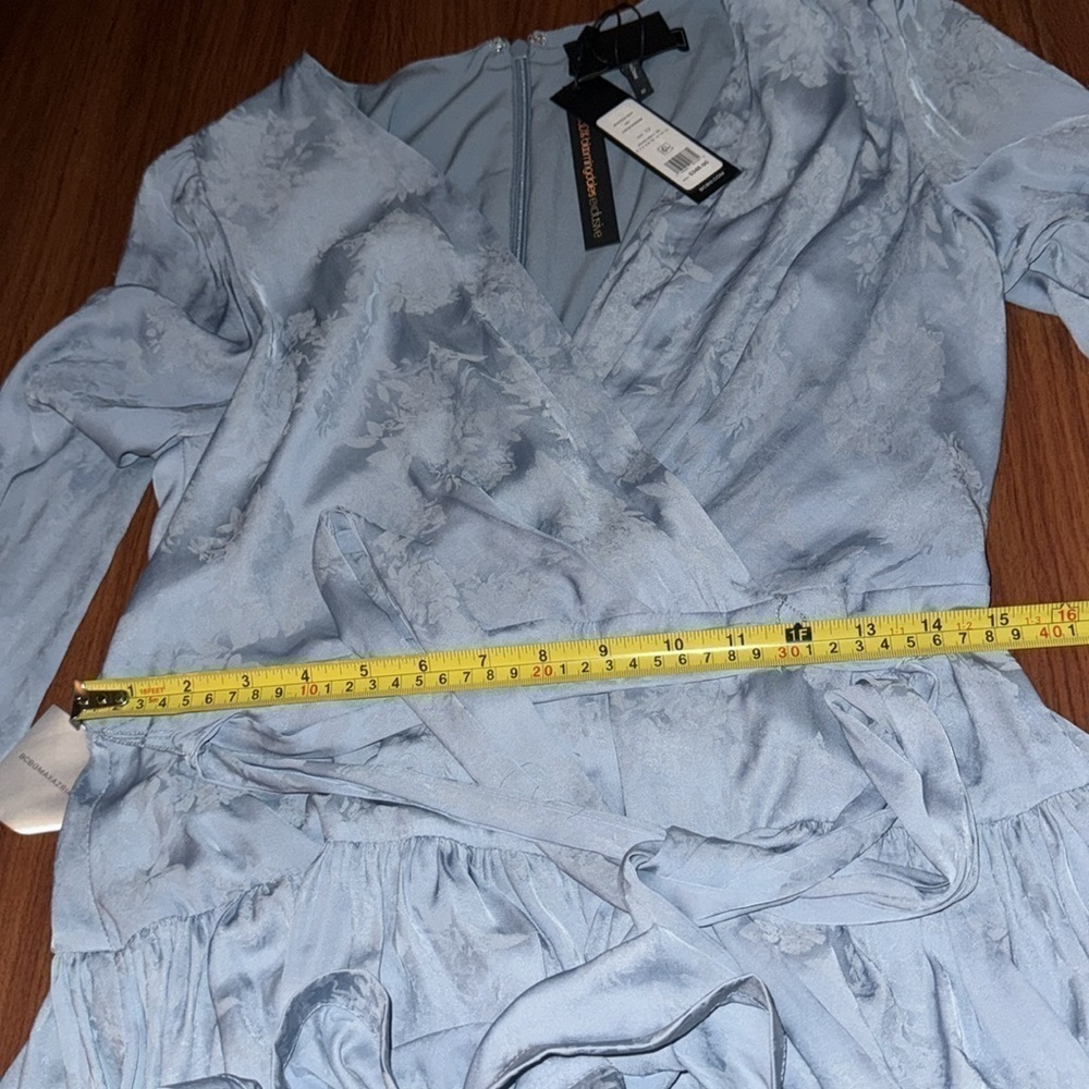 NWT BCBG MAXAZRIA Shadow Belt Long Sleeve Mini Evening Dress 12 Bloomingdale’s - Picture 4 of 10